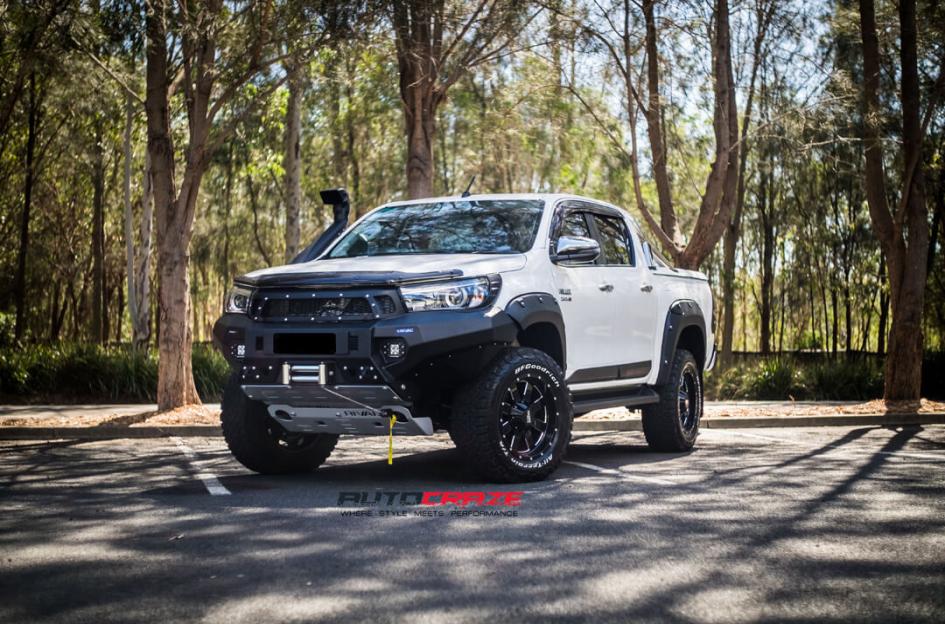 TOYOTA HILUX N80 4WD MO962 GLOSS BLACK